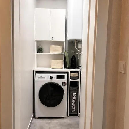 Larimar - Sea Garden & Life Apartment Burgas
